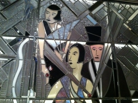 AntiqueShowDecoWindow1