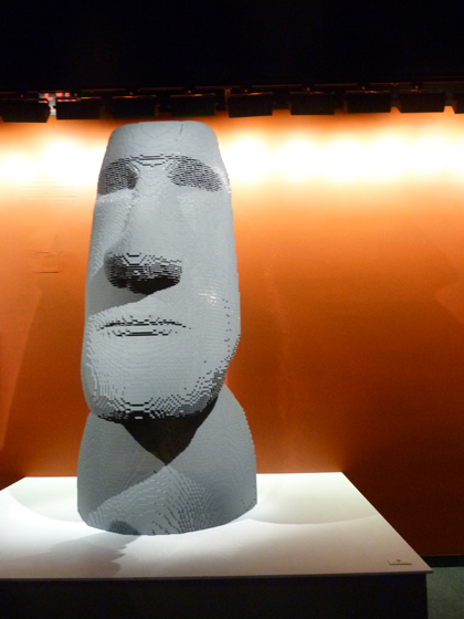 Lego, Nathan Sawaya, Discovery Center, Times Square, discus thrower