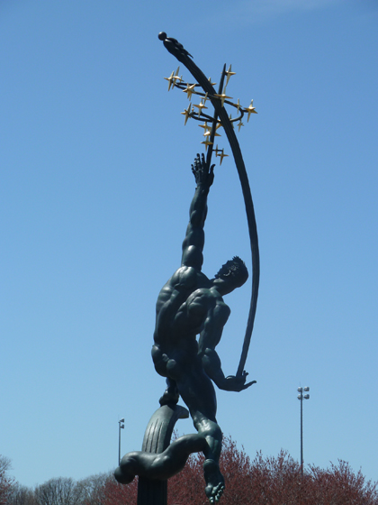 Flushing Meadows Corona Park, World’s Fair, 1964, 1939, Donald De Lue, The Rocket Thrower