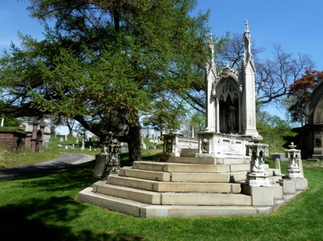 Trolley, Tour, Green-Wood Cemetery, Brooklyn, Historic Chapel, Taphophile, Cemetery, Warren and Wetmore, Samuel Morse, Minerva, Elias Howe, Boss Tweed, Steinway & Sons