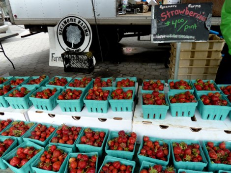 Farmers Market, Strawberries, Asparagus, Fruits, Vegetables, Union Square, Five Squares and a Circle