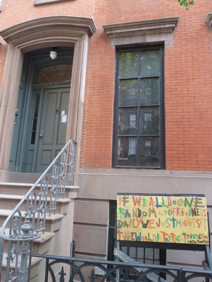 Kindness, Greenwich Village, Greenwich Village Walking Tour, Mark Twain, 252 West 12th St., Martin Kornfeld, Random Acts of Kindness, Sign
