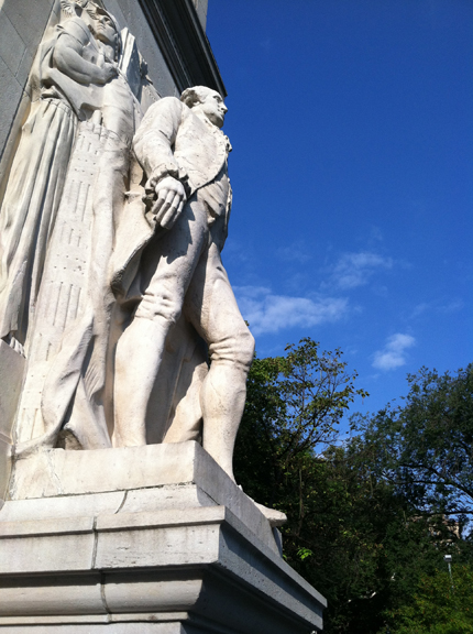 George Washington, Abraham Lincoln, Washington Square Park, Greenwich Village, Washington at Peace, Shadow, Washington Arch, Stirling Calder, Sunlight