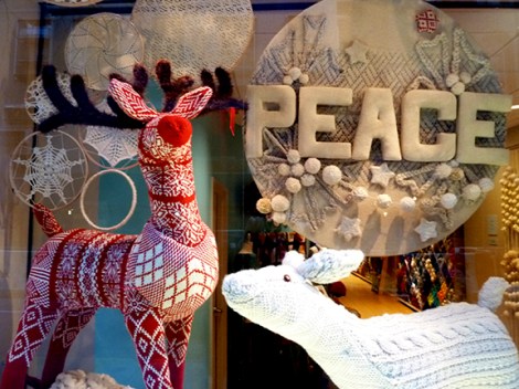 Lion Brand Yarn, Window Display, Reindeer, Christmas, Snowflakes, Star of David, New York, West 15th Street, Knit, Crochet, Yarn