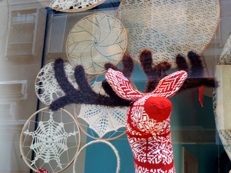 Lion Brand Yarn, Window Display, Reindeer, Christmas, Snowflakes, Star of David, New York, West 15th Street, Knit, Crochet, Yarn