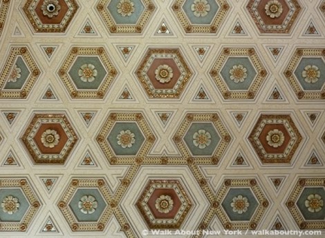 Brooklyn, Dime Savings Bank of Brooklyn, Dime Savings Bank of New York, DeKalb Ave., Banking, Bank, New York City Landmark, Landmark, Guides Association of New York,