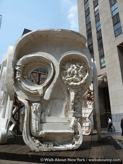 Masks, Pentagon, Rockefeller Center, Rockefeller Plaza, Plaster, Thomas Houseago, Rockefeller Plaza, Christmas Tree,