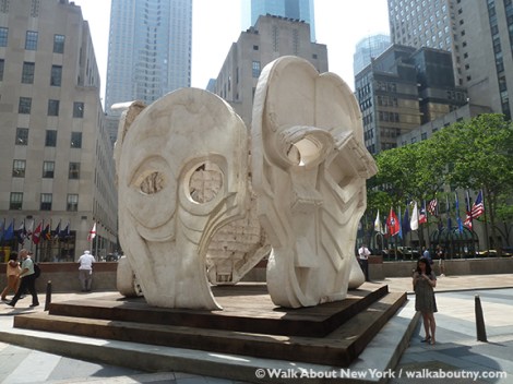 Masks, Pentagon, Rockefeller Center, Rockefeller Plaza, Plaster, Thomas Houseago, Rockefeller Plaza, Christmas Tree,