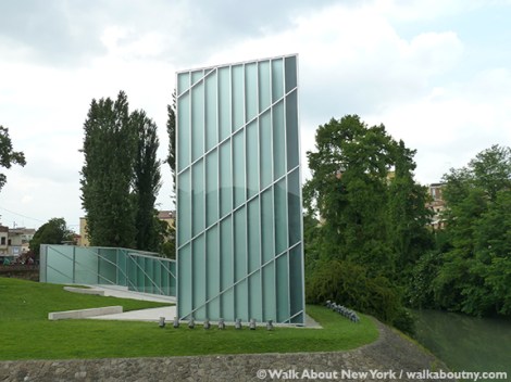 Memoria e Luce, Memory and Light, 9/11, September 11th, World Trade Center, Twin Towers, Daniel Libeskind, Padua, Padova, Italy, New York, 2001, New York City, New York, Italian