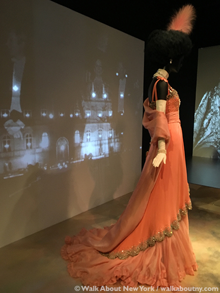 Jacqueline de Ribes, Costume Institute, Metropolitan Museum of Art, Haute Couture, Ready-to-Wear, French, Countess, Dresses, Gowns, Costume Balls