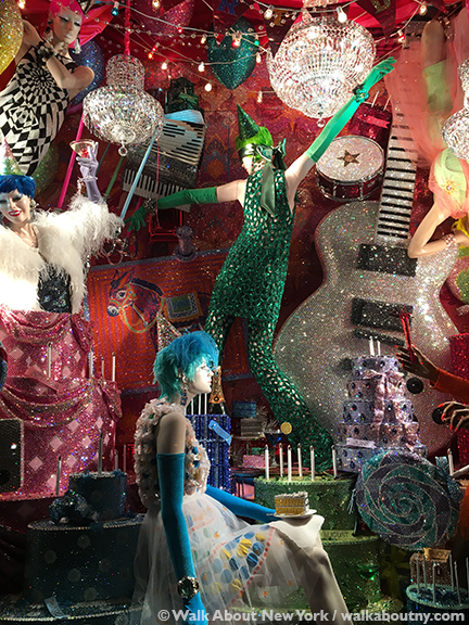 Macy’s,Saks Fifth Avenue,Harry Winston, Tiffany & Co., Bergdorf Goodman, Barneys, Christmas, Windows, Window Decoration, Swarvosky,Crystal,Brilliant