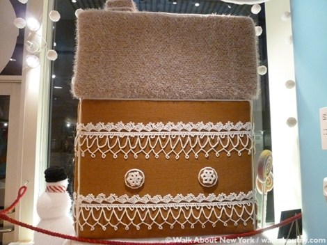 Lion Brand Yarn, Gingerbread House, Knit, Knitting, Yarn, Sweet, Christmas, Window, Gingerbread Man, Candy