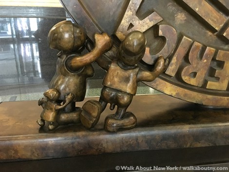 Penny, Tom Otterness, 1325 Avenue of the Americas, Bronze, Sculpture, Money, Oppression, Capitalism, Subway Art Tour One