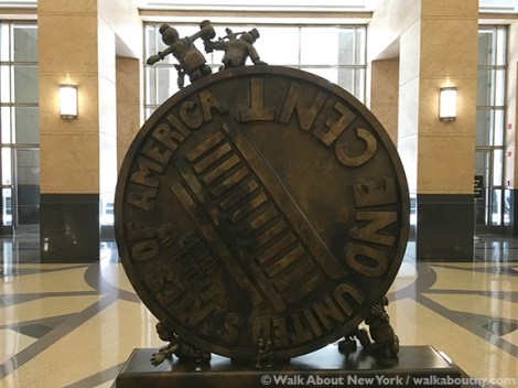 Penny, Tom Otterness, 1325 Avenue of the Americas, Bronze, Sculpture, Money, Oppression, Capitalism, Subway Art Tour One
