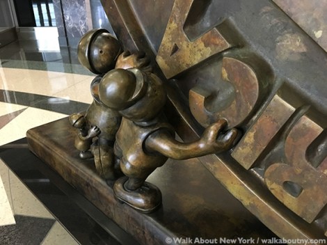 Penny, Tom Otterness, 1325 Avenue of the Americas, Bronze, Sculpture, Money, Oppression, Capitalism, Subway Art Tour One