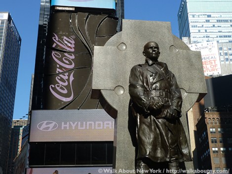 Father Duffy, Times Square, World War I, Fighting 69th, Five Squares and a Circle Tour, New York Vacation, Church of the Holy Cross, Broadway, Charles Keck, Duffy Square, TKTS Booth, Greenwich Village Walking Tour, Francis Patrick Duffy