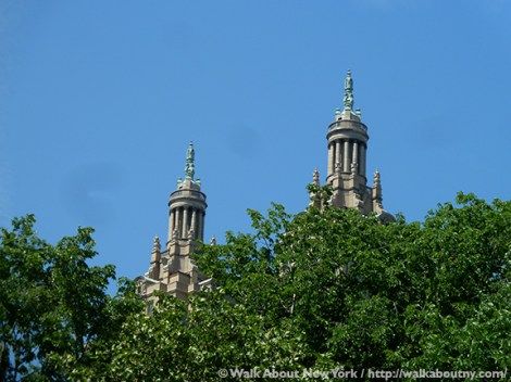 San Remo, Central Park West, Emery Roth, Central Park, Walk About New York, Walking Tour, Landmark, New York City, Apartment Building, Lanterns