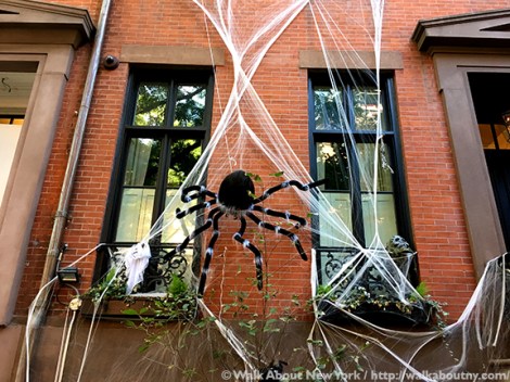 Halloween, Greenwich Village, Greenwich Village Walking Tour, Walking Tour, Fright Night, Ghosts, Skeletons, Tombstones, All Hallows Eve