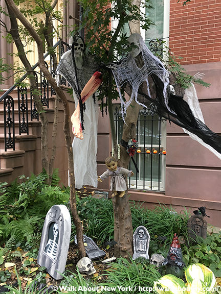 Halloween, Greenwich Village, Greenwich Village Walking Tour, Walking Tour, Fright Night, Ghosts, Skeletons, Tombstones, All Hallows Eve