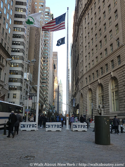 Evacuation Day, Bowling Green, Downtown Manhattan, Downtown Manhattan Walking Tour, George Washington, General Washington, Charging Bull, Evacuation Day Plaza, New York City, Revolutionary War, American War for Independence, Charging Bull