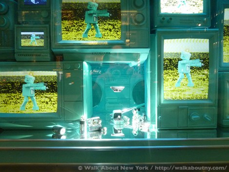 Bloomingdales, Bergdorf Goodman, Tiffany & Co., Saks Fifth Avenue, Christmas, Holiday Windows, Fifth Avenue, Macy’s, Candy, Chocolate, Confections, Goodies, Grinch, Snow Pal, Snowflakes, Jewelry, Diamonds